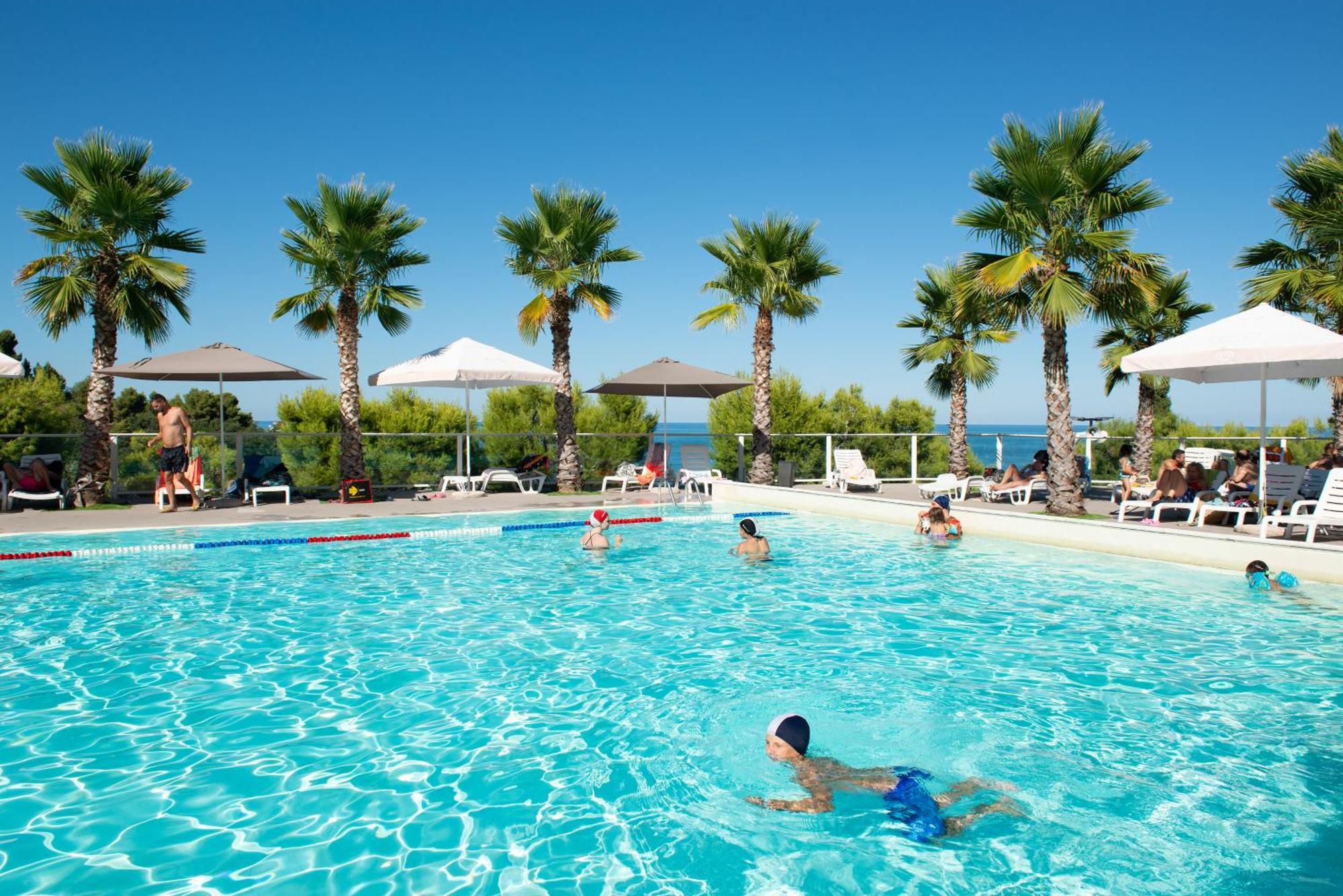 Centro Vacanze Mirage Torre di Palme Esterno foto